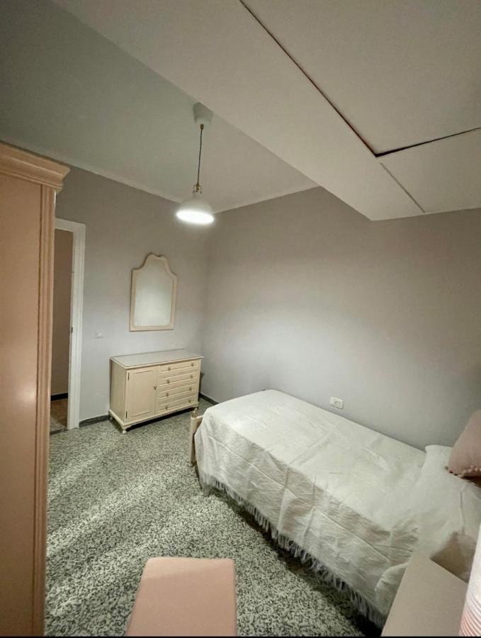Apartamentos Ismael. Isabel Пеніскола Екстер'єр фото